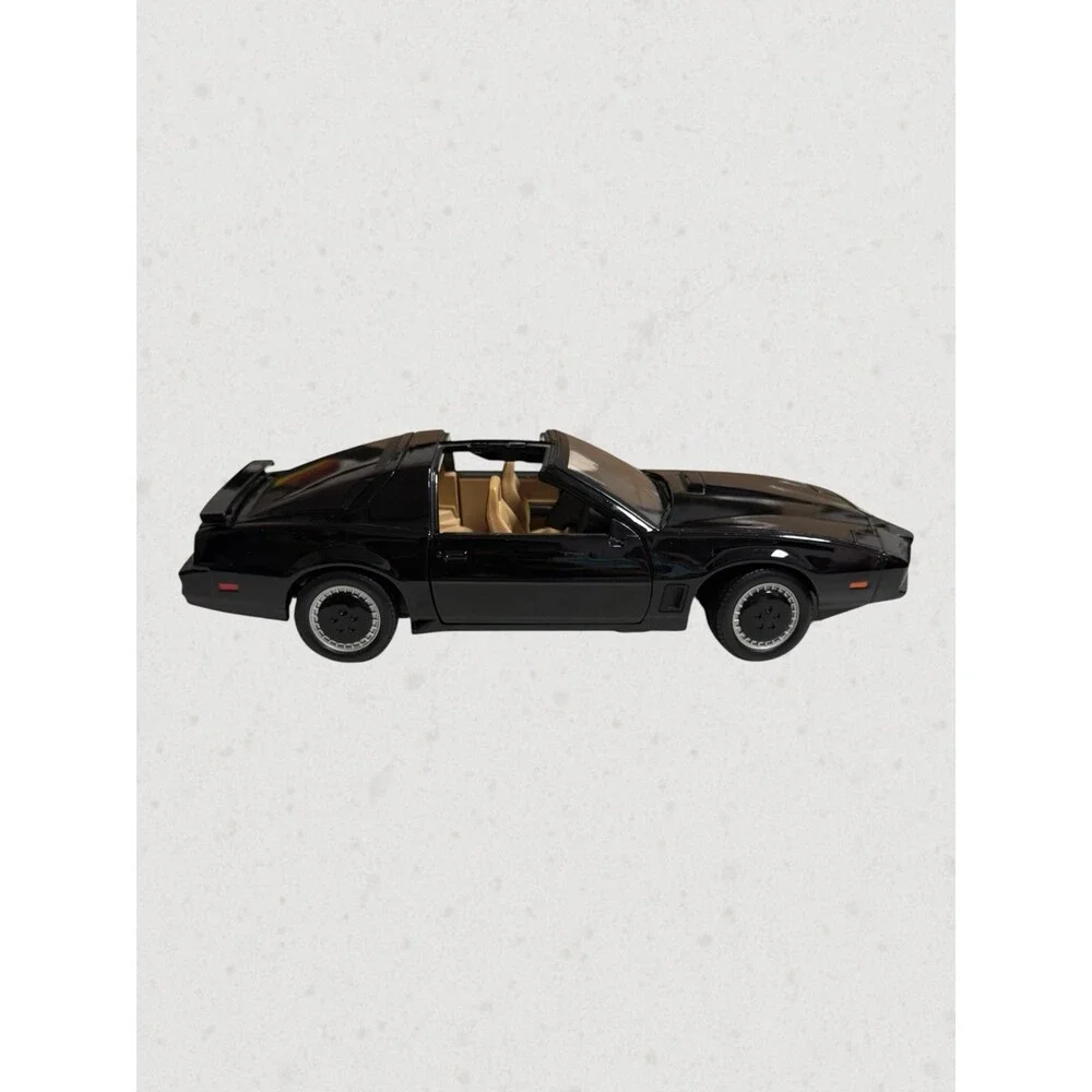 2003 Knight Rider KITT 1:18 Pontiac Trans Am ERTL Universal Die Cast